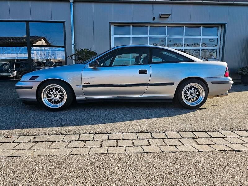 Gebraucht Opel Calibra 115 PS (84 kW) 1994 Silber Coupé