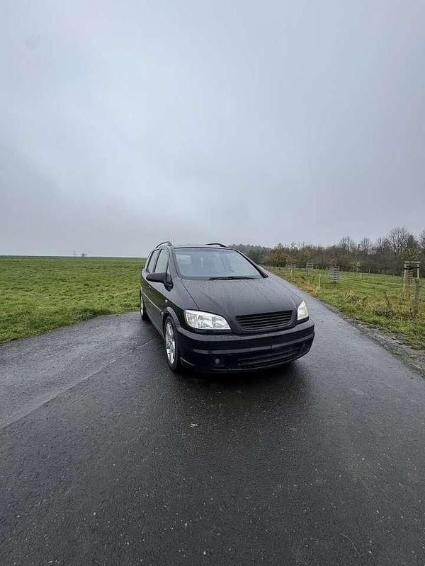 Schwarz Gebraucht 2005 Opel Zafira Edition Van / Kleinbus | 2.799 € (Fairer Preis) - Bild 1/4