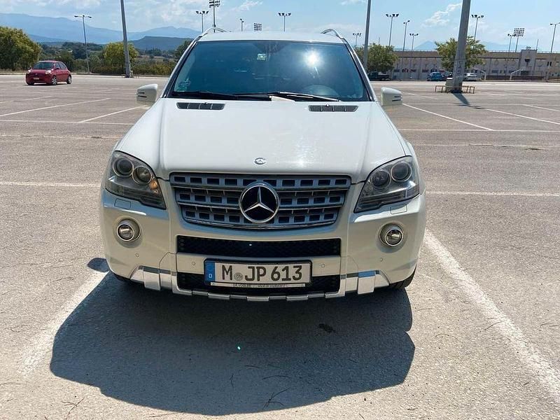 Gebraucht Mercedes ML350 231 PS (169 kW) 2010 Weiß SUV