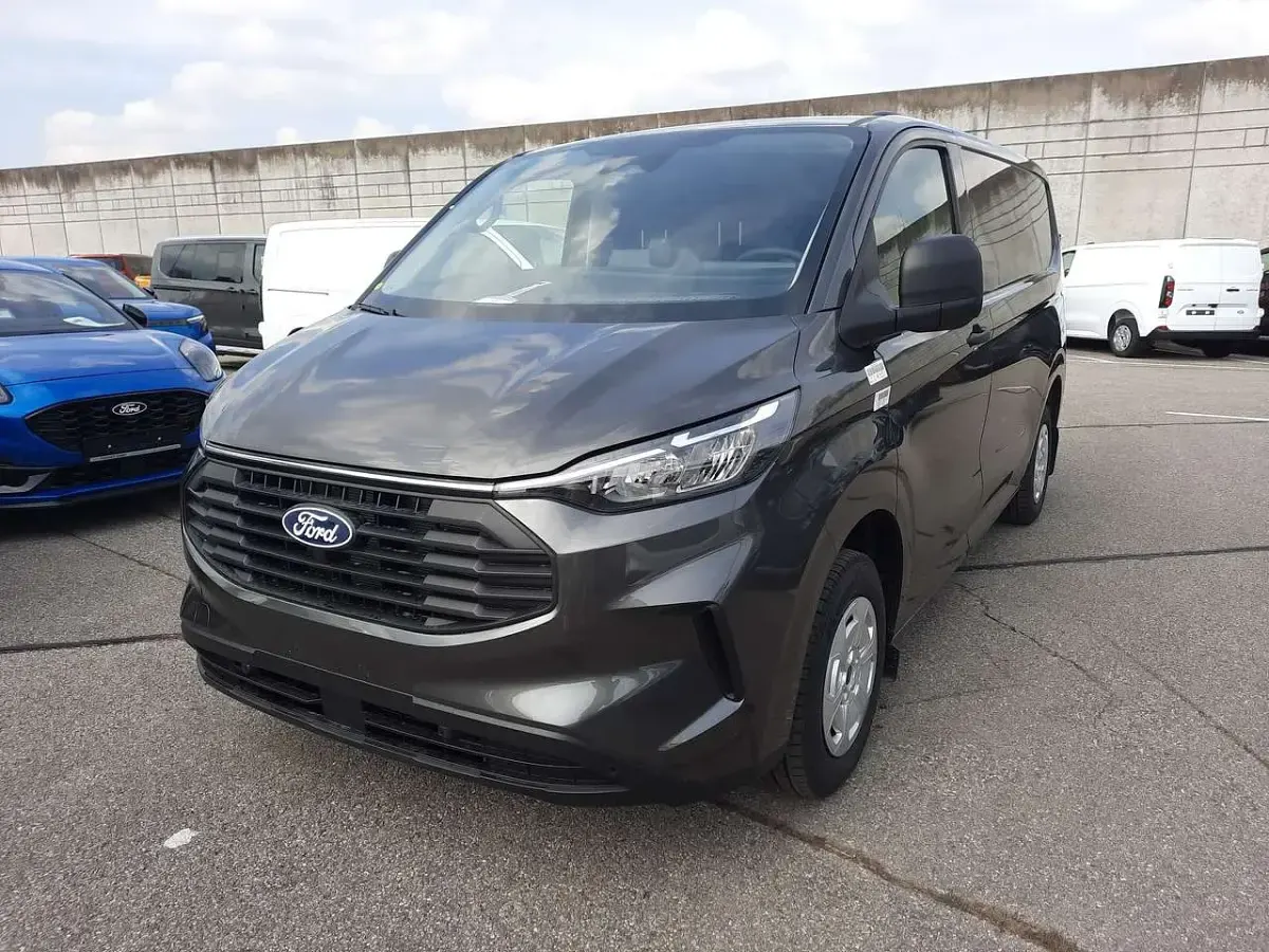 Nouă Ford Transit Custom Trend 136 CP (100 kW) 2026 Gri Monovolum