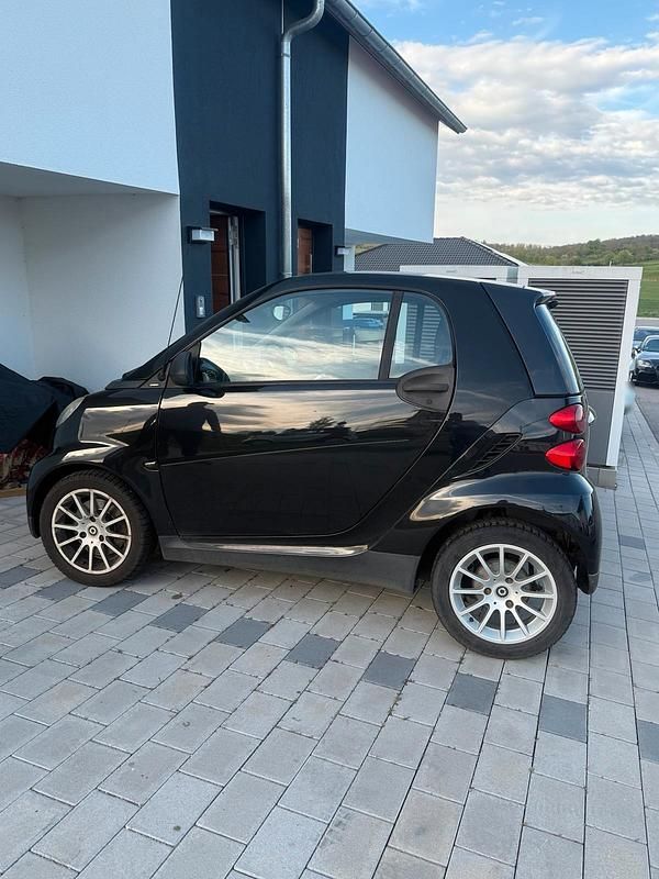 Gebraucht Smart ForTwo Coupé 71 PS (52 kW) 2009 Schwarz Coupé