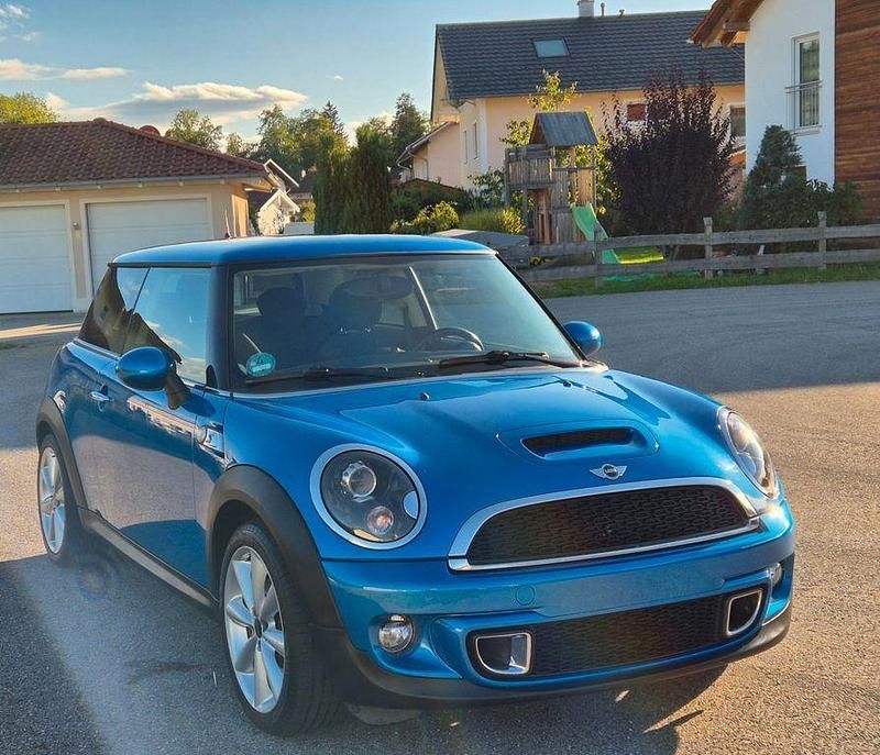 Blau Gebraucht 2011 Mini Cooper S Kleinwagen | 6.999 € - Bild 1/4