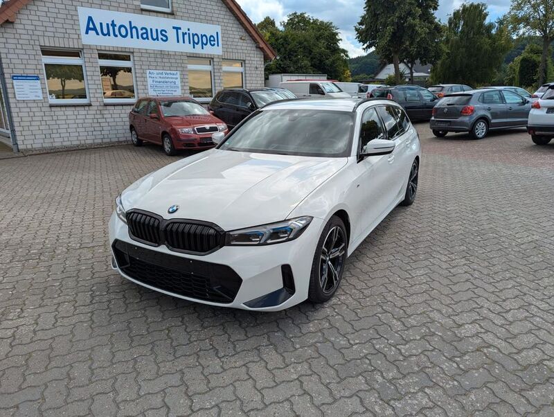 Weiß Gebraucht 2023 BMW 318 Shadowline Limousine | 36.990 € (Teuer) - Bild 1/4