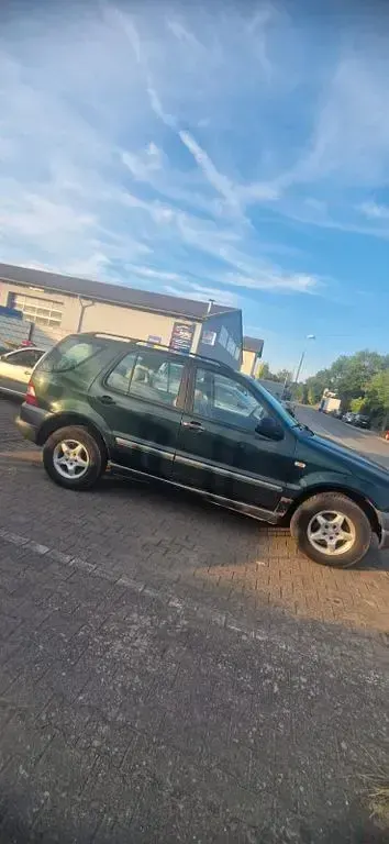 Gebraucht Mercedes ML320 218 PS (160 kW) 2001 Grün SUV