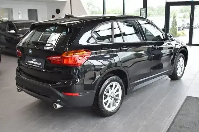 Gebraucht BMW X1 Sport Line 150 PS (110 kW) 2020 Schwarz SUV