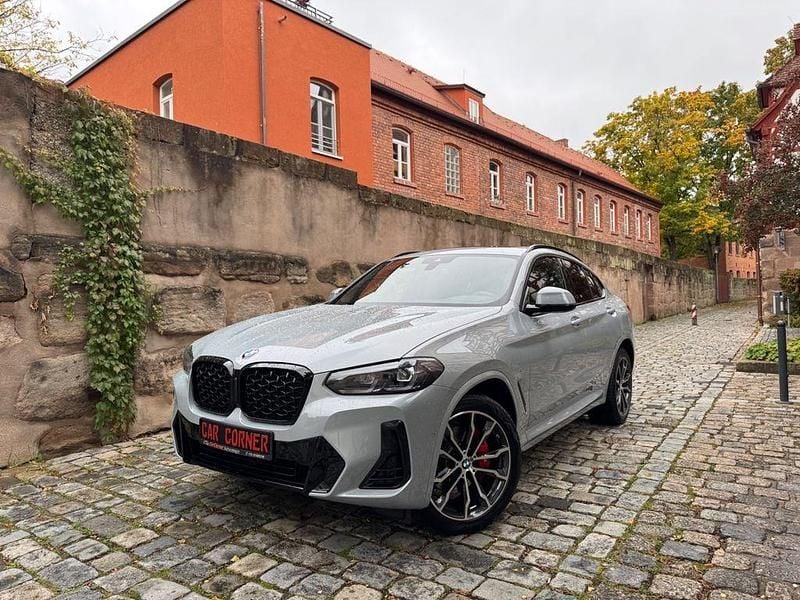 Grau Gebraucht 2024 BMW X4 M Sport SUV | 49.850 € (Superpreis) - Bild 1/4