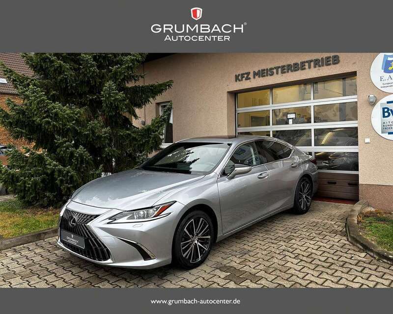 1l2 iridiumsilber meta... Neu 2025 Lexus ES300 Business Edition Limousine | 44.440 € (Fairer Preis) - Bild 1/4