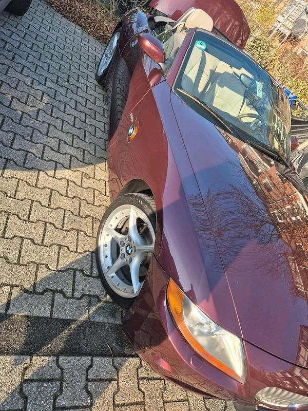 Gebraucht BMW Z4 231 PS (169 kW) 2003 Rot Cabrio