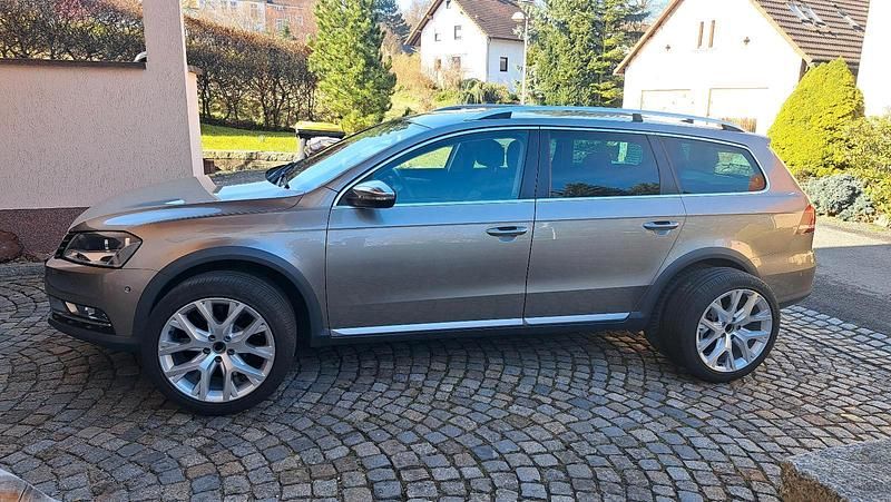 Gebraucht VW Passat Alltrack 140 PS (102 kW) 2013 Grau Kombi