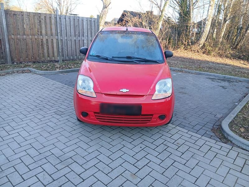 Gebraucht Chevrolet Matiz 52 PS (38 kW) 2010 Rot Kleinwagen