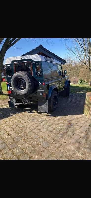 Gebraucht Land Rover Defender 122 PS (89 kW) 2012 SUV