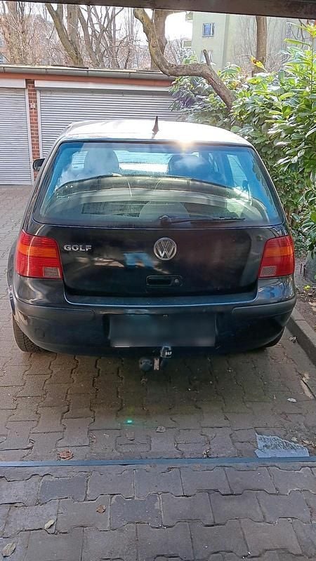 Gebraucht VW Golf IV 75 PS (55 kW) 1998 Schwarz Kleinwagen