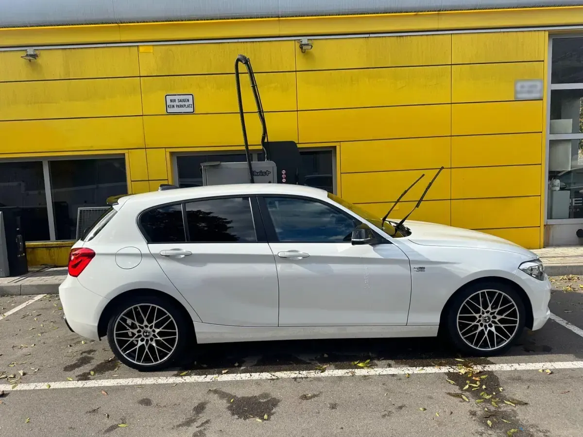 Gebraucht BMW 118 Comfort Edition 136 PS (100 kW) 2017 Weiß Kleinwagen