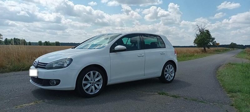 Gebraucht VW Golf VII Highline 160 PS (117 kW) 2012 Weiß Limousine