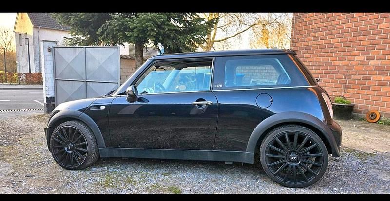 Gebraucht Mini Cooper 85 PS (62 kW) 2006 Schwarz Kleinwagen