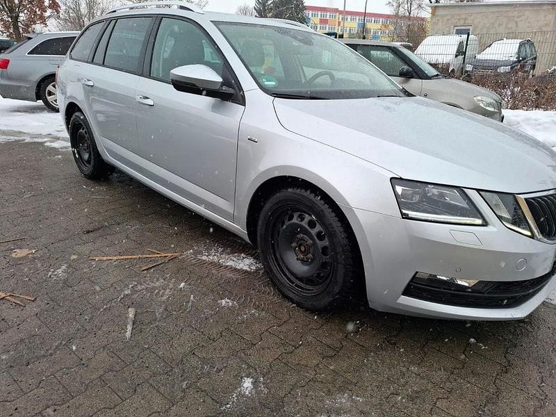 Gebraucht Skoda Octavia Drive 150 PS (110 kW) 2017 Silber Kombi
