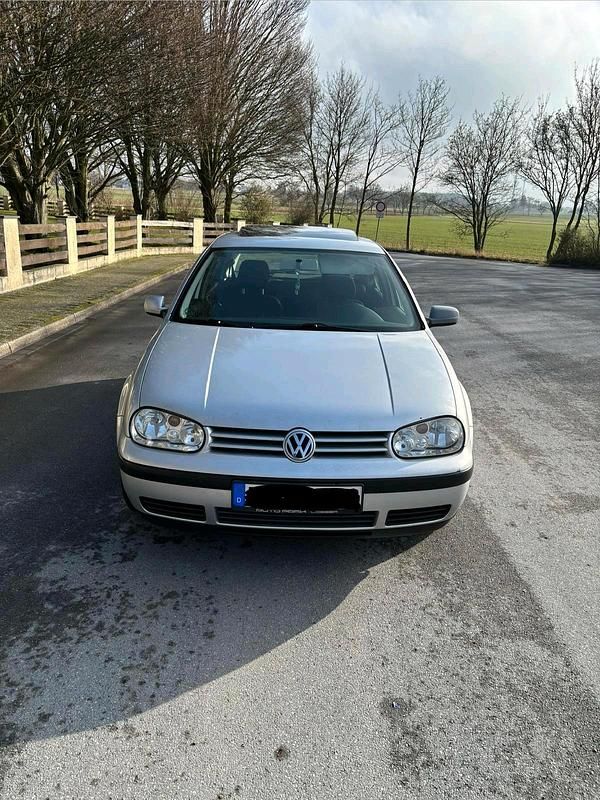 Gebraucht VW Golf IV Edition 75 PS (55 kW) 2001 Silber Kleinwagen