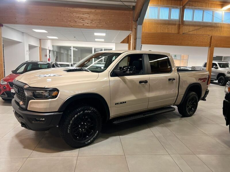 Neu Dodge Ram 424 PS (311 kW) 2025 Beige Pickup