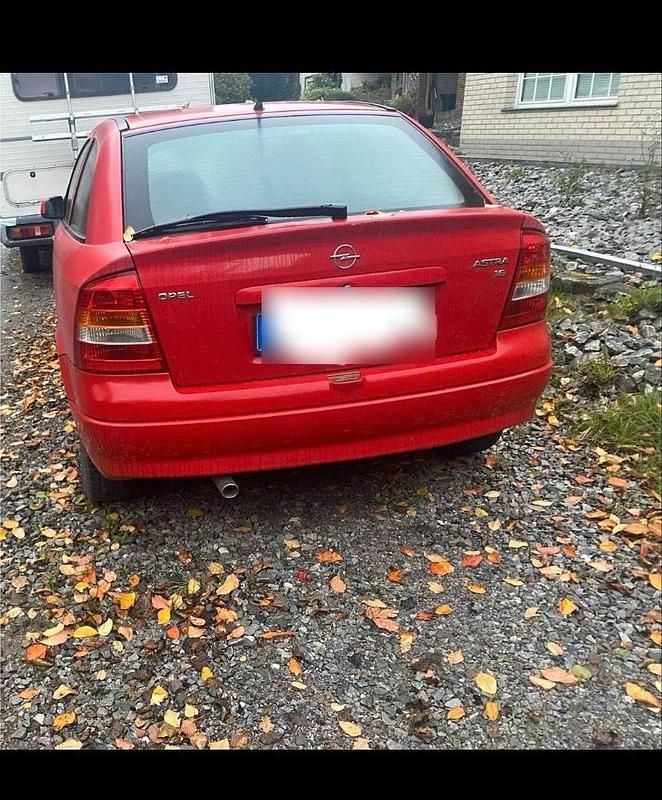 Gebraucht Opel Astra 75 PS (55 kW) 1999 Rot Coupé
