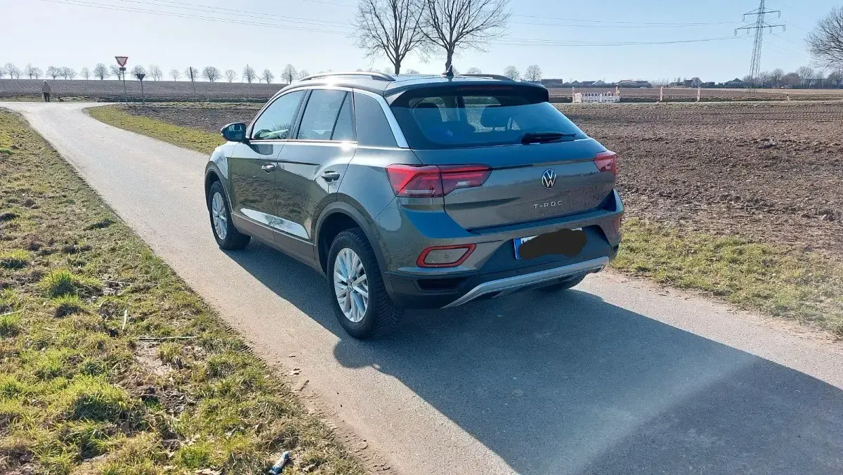 Gebraucht VW T-Roc Life 150 PS (110 kW) 2022 Grau SUV