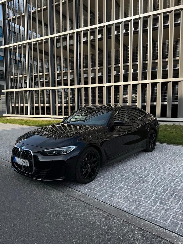 Schwarz Gebraucht 2022 BMW 420 Gran Coupé Coupé | 36.300 € (Fairer Preis) - Bild 1/4