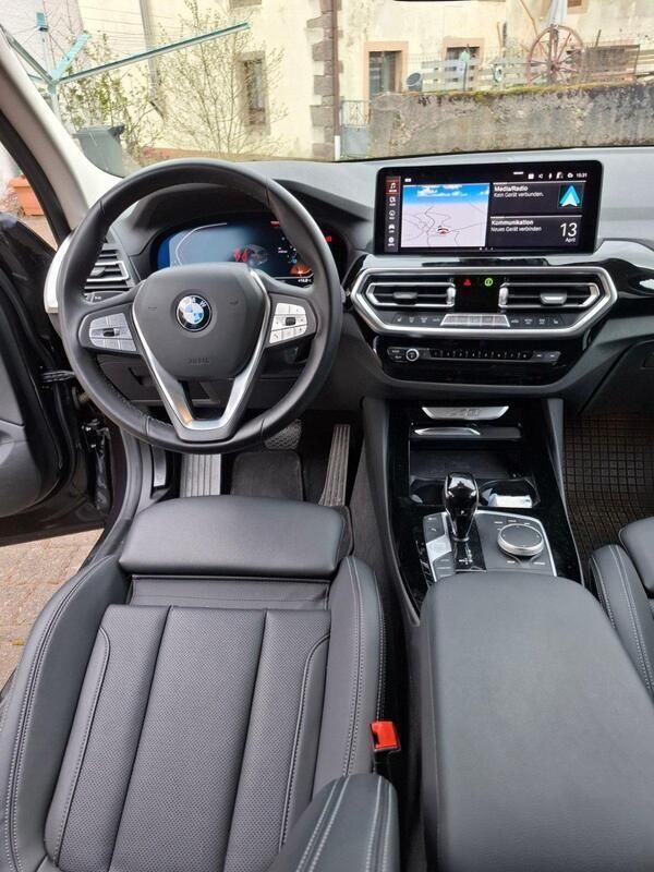 Gebraucht BMW X3 Efficient Dynamics 184 PS (135 kW) 2023 Grau SUV