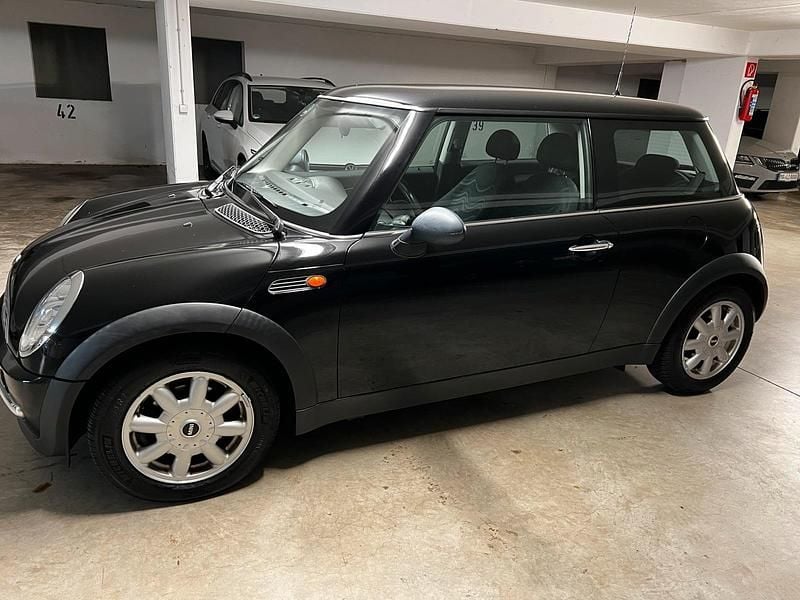 Gebraucht Mini ONE 90 PS (66 kW) 2003 Schwarz Kleinwagen