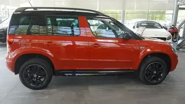 Gebraucht Skoda Yeti Monte Carlo 140 PS (102 kW) 2015 Rot SUV