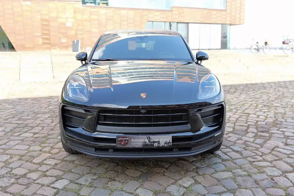 Gebraucht Porsche Macan 265 PS (194 kW) 2023 Schwarz SUV