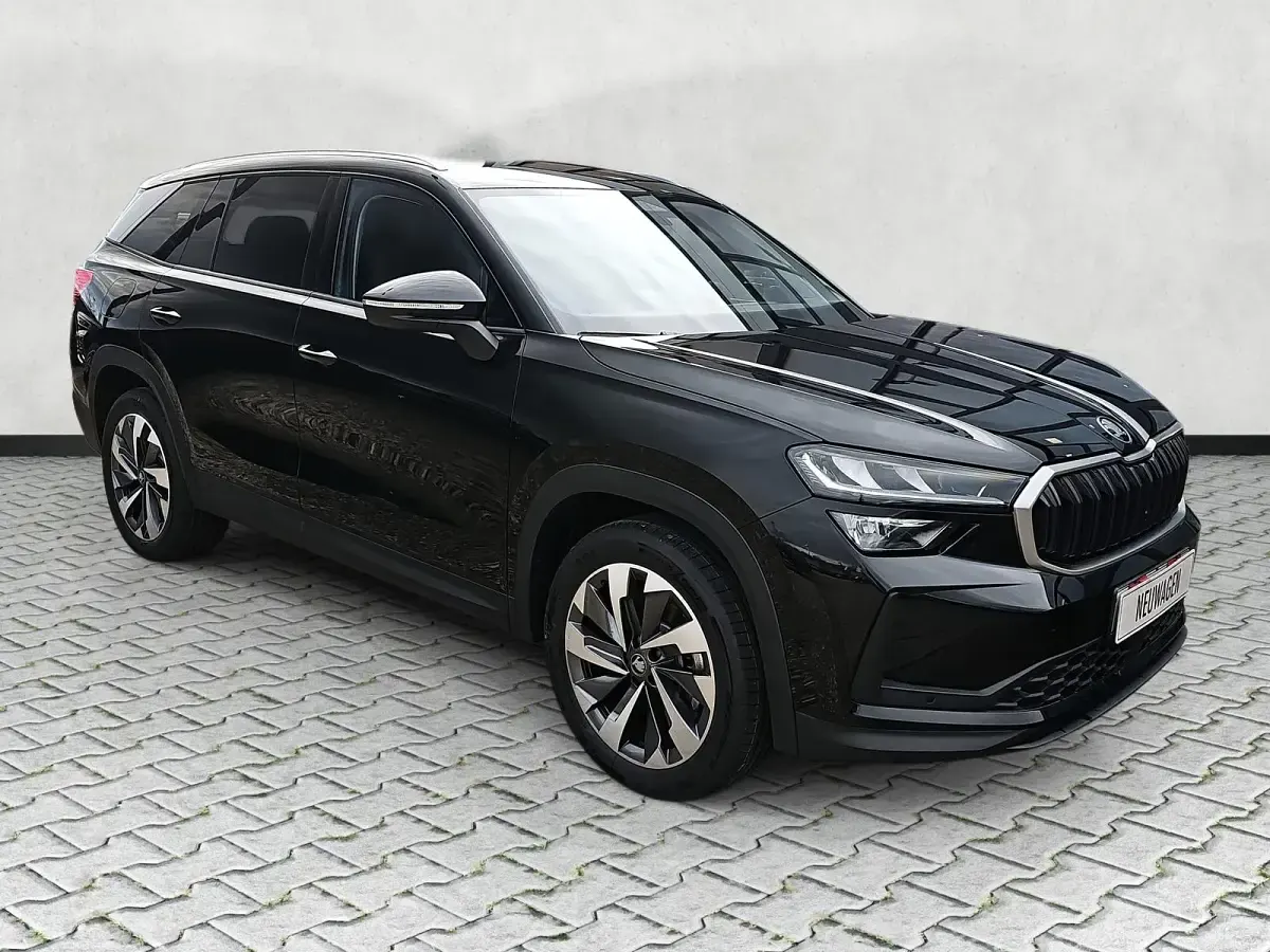 Neu Skoda Kodiaq Selection 150 PS (110 kW) 2026 Blackmagic perleffekt SUV