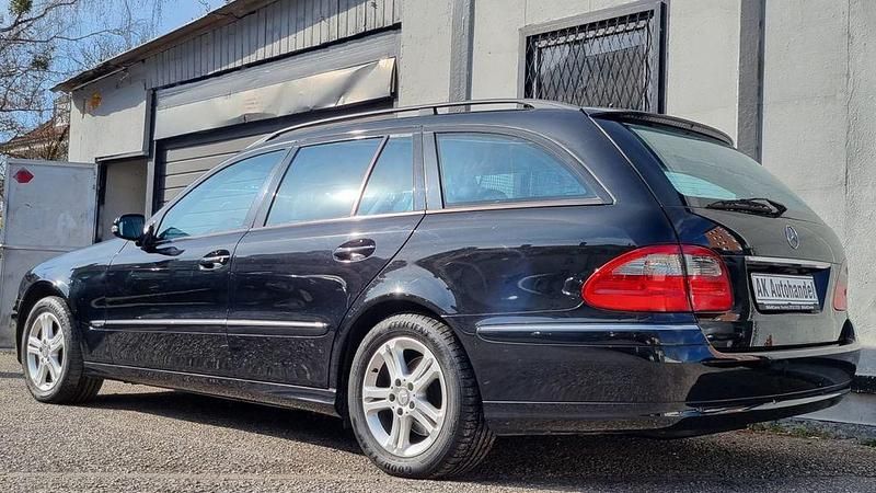 Gebraucht Mercedes E200 184 PS (135 kW) 2008 Schwarz Kombi