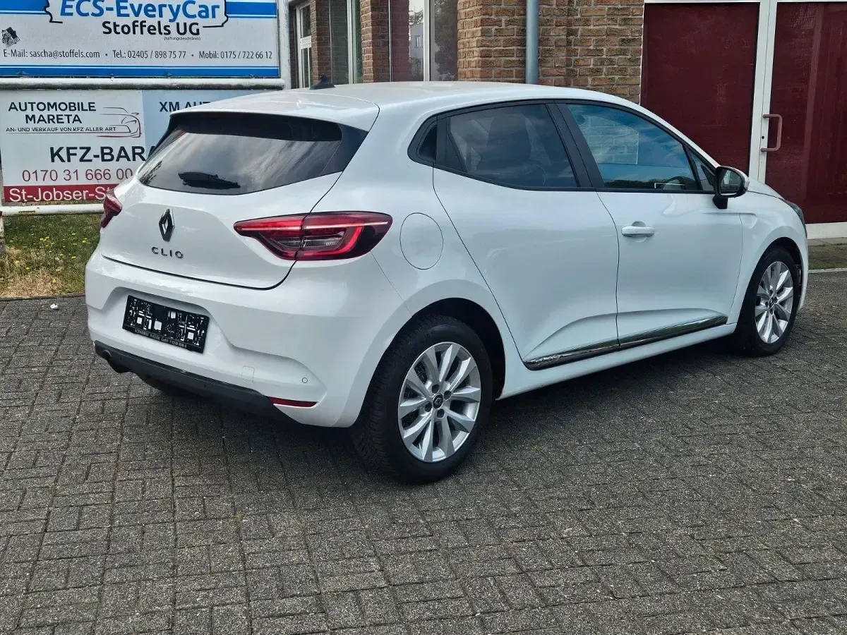 Gebraucht Renault Clio V Life 65 PS (47 kW) 2020 Weiß Kleinwagen