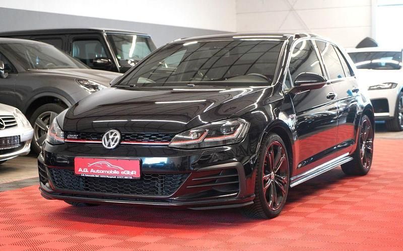 Schwarz Gebraucht 2017 VW Golf VII GTI Limousine | 15.950 € (Fairer Preis) - Bild 1/4