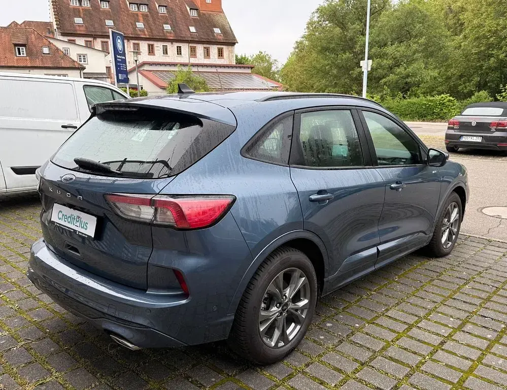 Gebraucht Ford Kuga ST-Line 120 PS (88 kW) 2024 Blau SUV