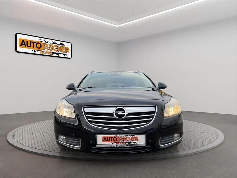 Gebraucht Opel Insignia 140 PS (102 kW) 2012 Schwarz Kombi
