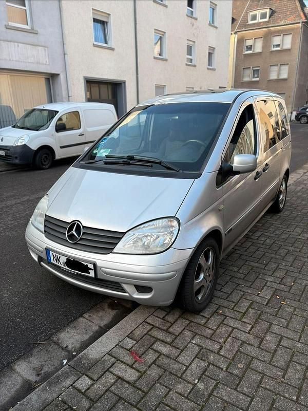 Gebraucht Mercedes Vaneo 101 PS (74 kW) 2003 Weiß Van / Kleinbus