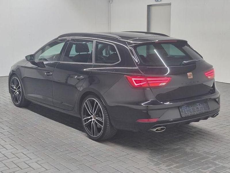 Second-hand Seat Leon ST 4Drive 300 CP (220 kW) 2020 Negru Break