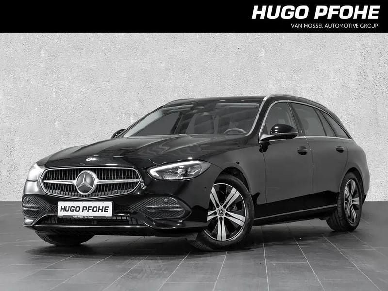 Ung schwarz unilack Gebraucht 2024 Mercedes C200 Avantgarde Kombi | 33.750 € (Guter Preis) - Bild 1/4
