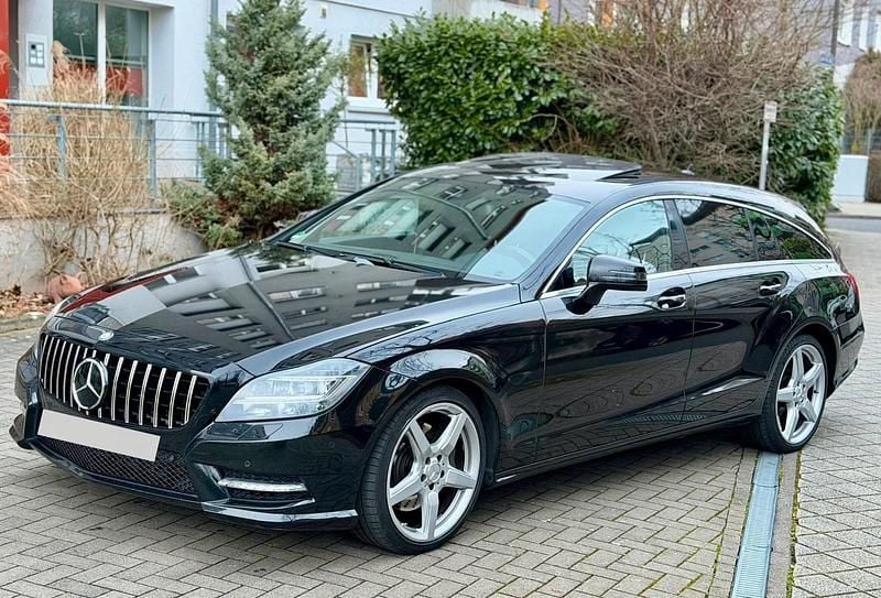 Schwarz Gebraucht 2014 Mercedes CLS350 AMG line Limousine | 11.700 € - Bild 1/4