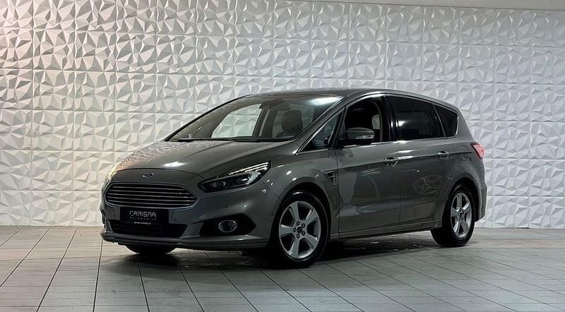 Gebraucht Ford S-MAX Titanium 179 PS (131 kW) 2015 Grau Van / Kleinbus