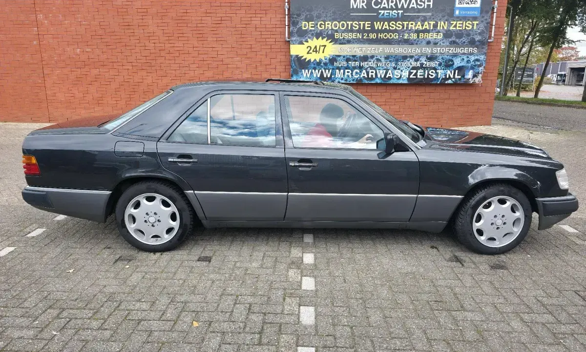Gebraucht Mercedes E300 188 PS (138 kW) 1989 Grau Limousine