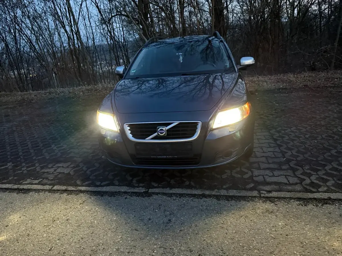 Second-hand Volvo V50 140 CP (102 kW) 2008 Verde Break