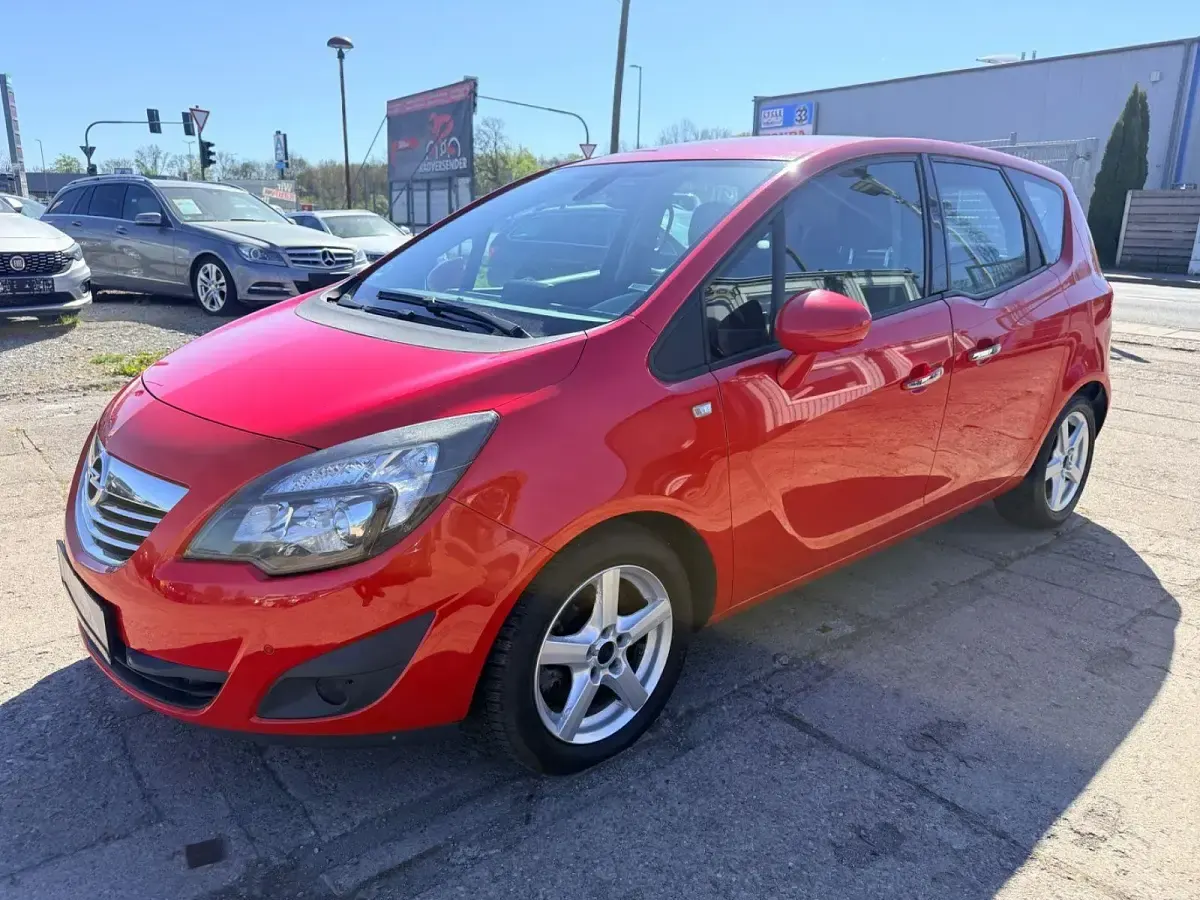 Gebraucht Opel Meriva Innovation 140 PS (102 kW) 2012 Rot Van / Kleinbus