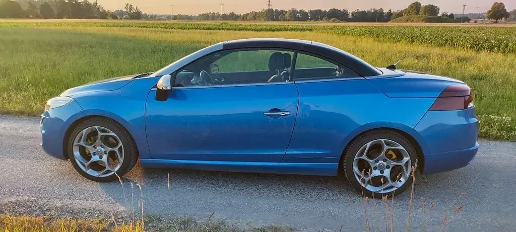 Gebraucht Renault Mégane Cabriolet GT 179 PS (131 kW) 2011 Blau Cabrio