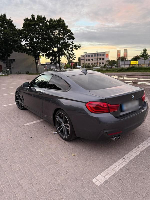 Gebraucht BMW 420 184 PS (135 kW) 2019 Grau Coupé