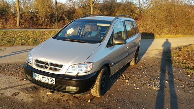 Gebraucht Opel Zafira Elegance 170 PS (125 kW) 2003 Silber Van / Kleinbus
