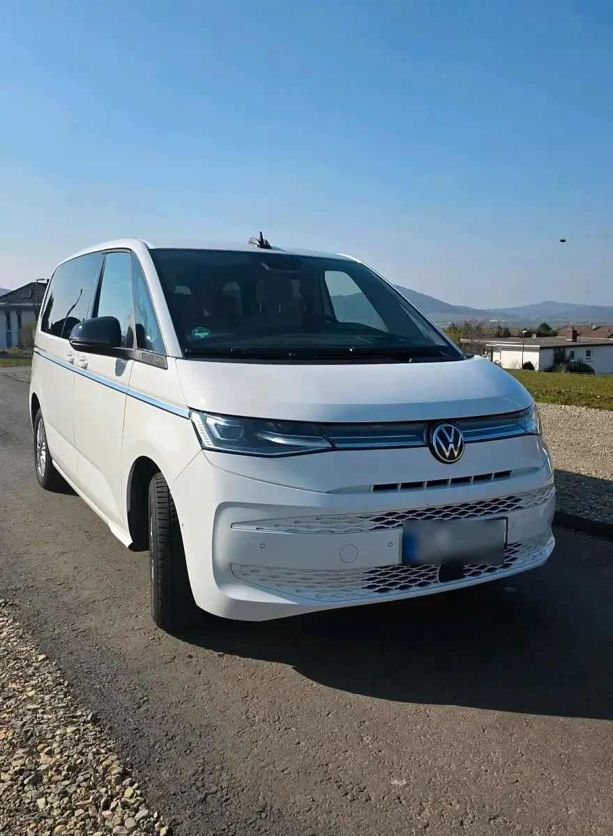 Używany VW Multivan Style 204 KM (150 kW) 2022 Biały Minivan