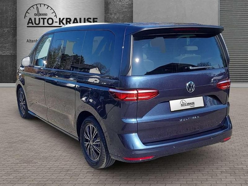 Gebraucht VW LT 150 PS (110 kW) 2025 Starlight blue Van / Kleinbus