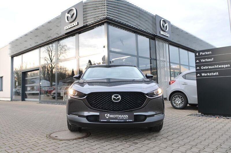 Grau Neu 2025 Mazda CX-30 Nagisa SUV | 31.970 € - Bild 1/4