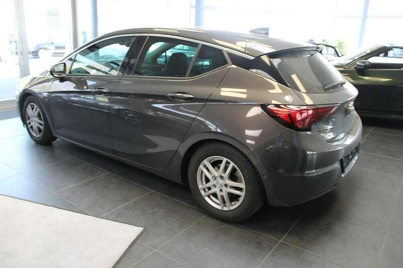 Gebraucht Opel Astra 125 PS (91 kW) 2016 Grau Limousine